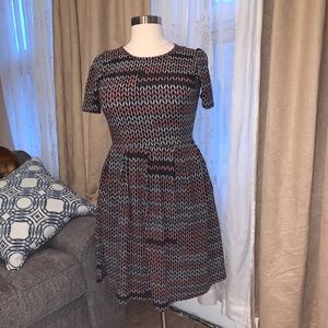 Short sleeve dress